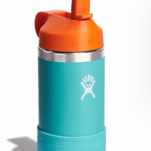 Hydro flask Kids 12oz with straw lid🐠 - Picture 2 of 4